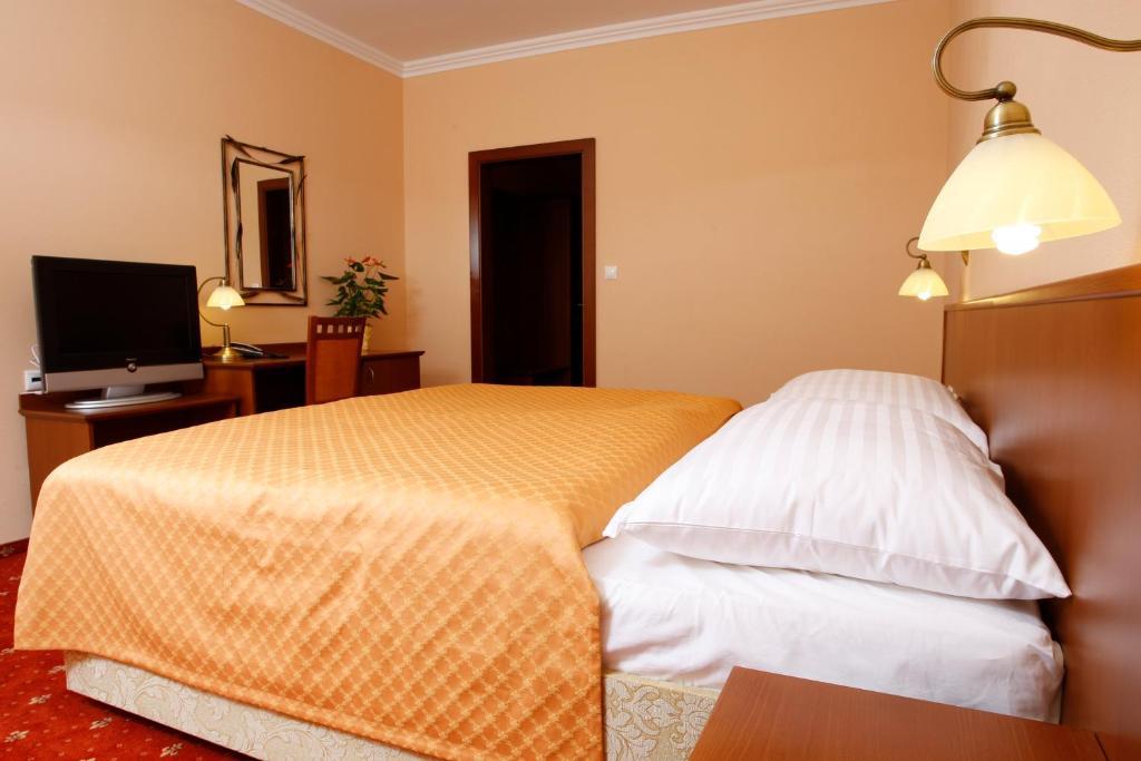 Hotel Majolika Модра Стая снимка